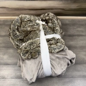 Pottery Barn Faux Fur Ombre Robe Large L Gray Multi Luxurious NWOT OB - Picture 1 of 8