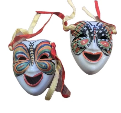 Mini máscara colgante de pared vintage pintada a mano mariposa des porcelana - Lote de 2 Foto 1 de 4