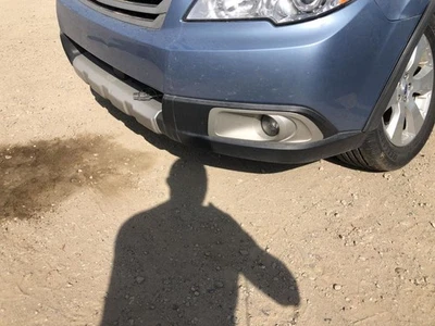 2012 Subaru Legacy Outback Front Bumper Assembly w/Fog Lamps - Used Foto 1 de 4