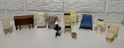 Lote de 12 piezas de muebles y accesorios vintage para casa de muñecas Kage Renwal Foto 1 de 4