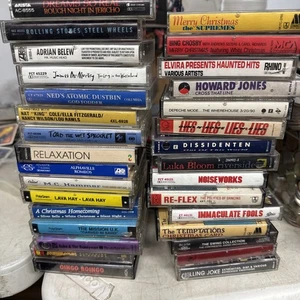 (31) cassette lot Mc Hammer, Christmas, Halloween Nat King Depeche Rare Titles - Picture 1 of 5