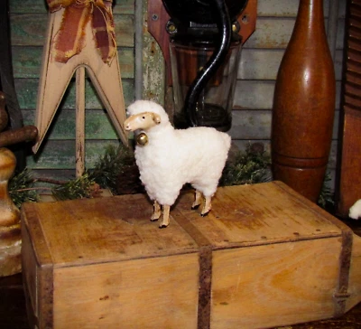 Figura Cordero Oveja Blanca Estilo Alemán Pascua Lana Prim 4" con Putz Campana Foto 1 de 4