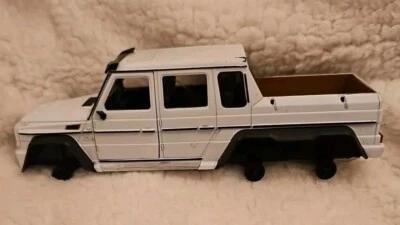 Mercedes AMG G63 6X6 2013, Welly 1:24 PARTS SEE SAS  - Image 1 of 4