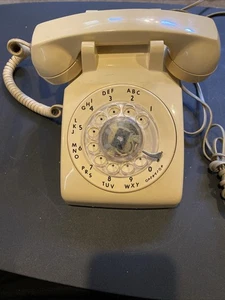 Vintage Light Brown Peach ITT Rotary Dial Telephone Phone - Picture 1 of 4