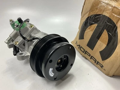 NEW GENUINE OEM Mopar 4677347 A/C Compressor & Clutch 1993-1995 Grand Caravan - Image 1 of 4