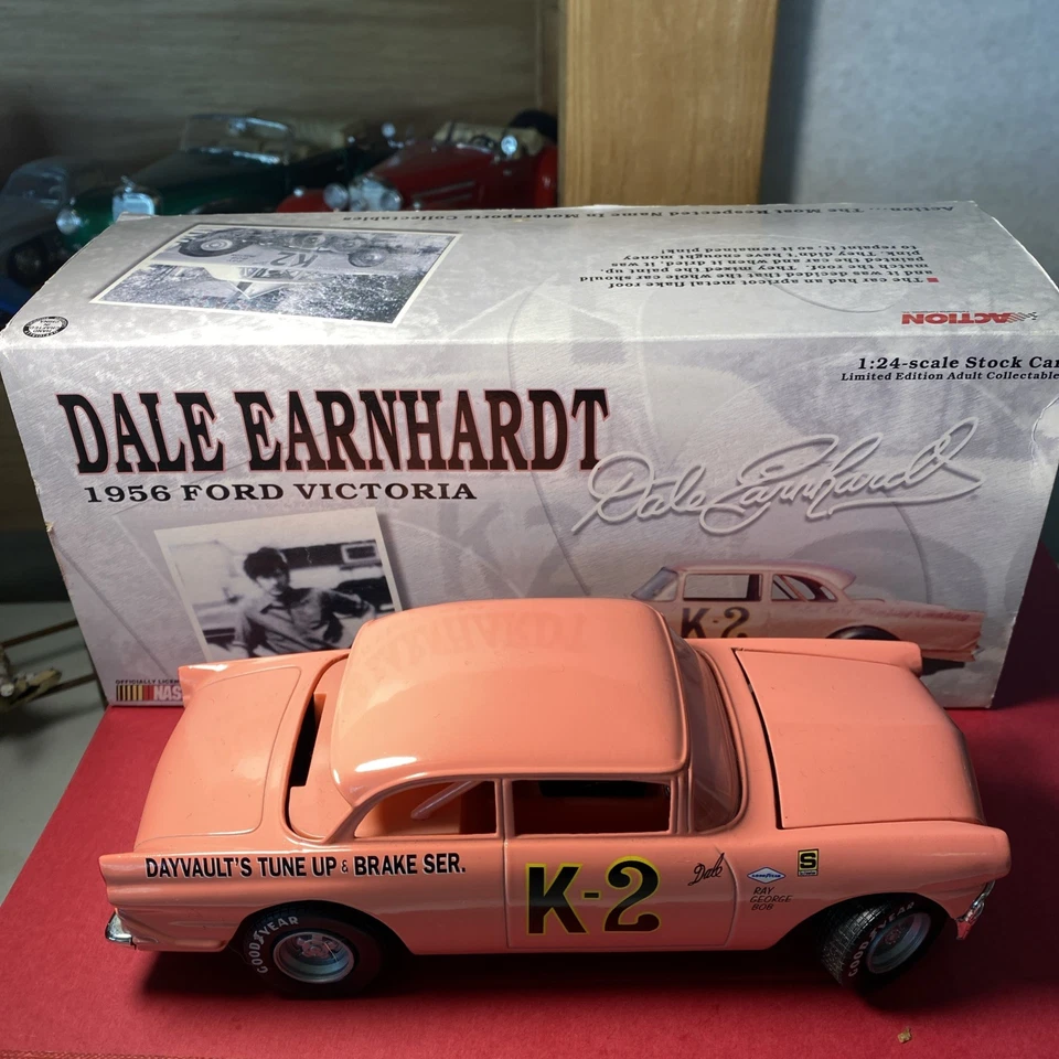 1/24 STOCK CAR BANK & 1/64 STOCK CAR DALE EARNHARDT K-2 1956 FORD VICORIA  - Image 1 of 4