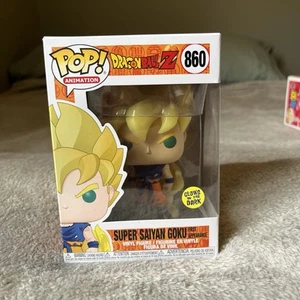 Funko Pop! DBZ Super Saiyan Goku Glow First Appearance #860 - Picture 1 of 7