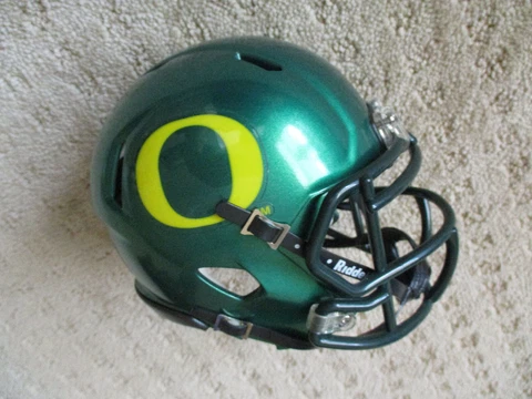 Oregon Ducks NCAA Mini Speed Football Helmet- NCAA NWOB * Cover
