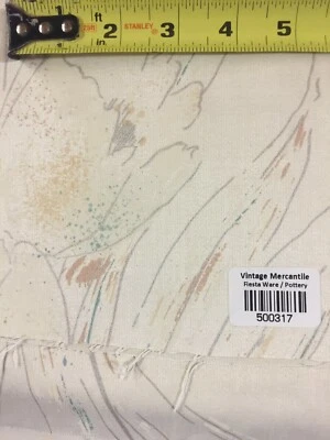 500317 - Diseño floral grande sobre fondo beige - 56" x 28 pulgadas Foto 1 de 2