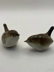 2 Lomonosov Porcelain Wren Figurines USSR Red Backstamp - Picture 1 of 13
