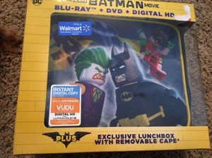 The Lego Batman Movie Lunchbox w/ Removable cape Blu-ray + DVD NEW IN BOX - Picture 1 of 2
