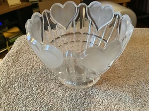 FTD candy dish bowl frosted hearts very heavy glass 1986 - Picture 1 of 5