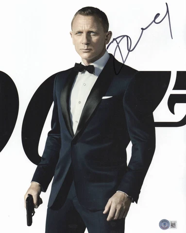 DANIEL CRAIG SIGNED AUTOGRAPH JAMES BOND 007 11X14 PHOTO BAS BECKETT COA Cover