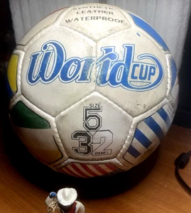 Vintage & Rare FIFA World Cup 1994 Soccer Ball ~ 32 Panels ~ Inflated Used - Bild 1 von 6