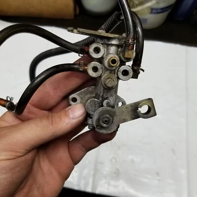 Масляный насос 2002-2003 Polaris Edge XCSP RMK Classic Pro X 500 600 2540097 - Изображение 1 из 4