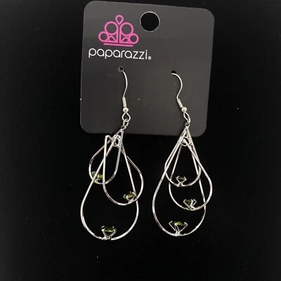 Pendientes de gancho verdes deslumbrantes desplegables joyería de moda paparazzi Foto 1 de 4