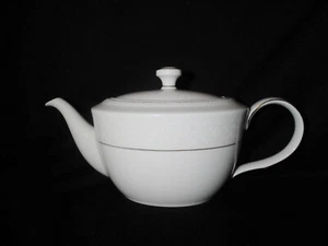 Noritake Whitecliff Gold Teapot - Picture 1 of 1