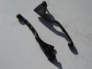  PALANCAS DELANTERAS KAWASAKI GPZ 600R - EXCELENTES SIN DAÑOS POR CHOQUE - Imagen 1 de 1