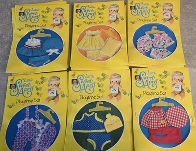 DE COLECCIÓN 1972 • Dulce Abril con brazos móviles y accesorios Foto 1 de 4