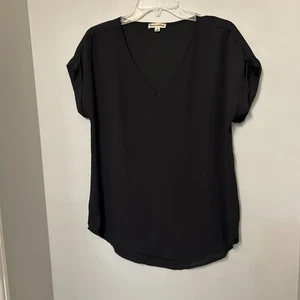 Zenana Outfitters Blouse Womens Small Black Short Sleeve Workwear Shirt EUC - Picture 1 of 6