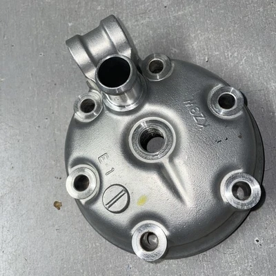 Honda CR250R CR250 CR 250 2002 2003 OEM tapa de culata tapa de cúpula Foto 1 de 3