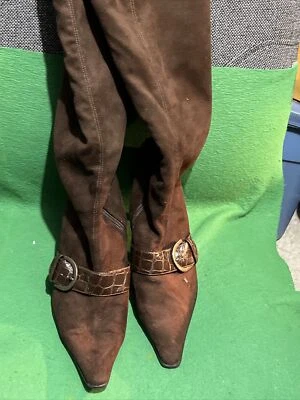 Botas hasta la rodilla Amanda Smith Fleur 8,5 M marrón floral bordado terciopelo aplastado Foto 1 de 2