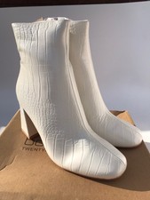 boohoo white booties