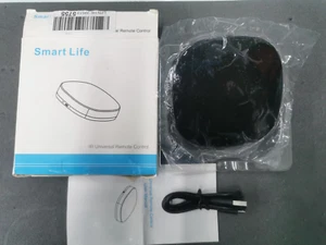 Smart Life Universal IR Fernbedienung Modell A1 - Bild 1 von 4