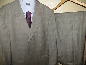 Hugo Boss Glen Plaid Einstein Omega Super 100 Suit Blazer 44 R Pants 36 X 28 EUC - Picture 1 of 12