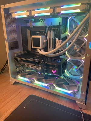 7 Lian Li Sl120 Fans V1  NO CONTROLLER, Has Cables - Image 1 of 2