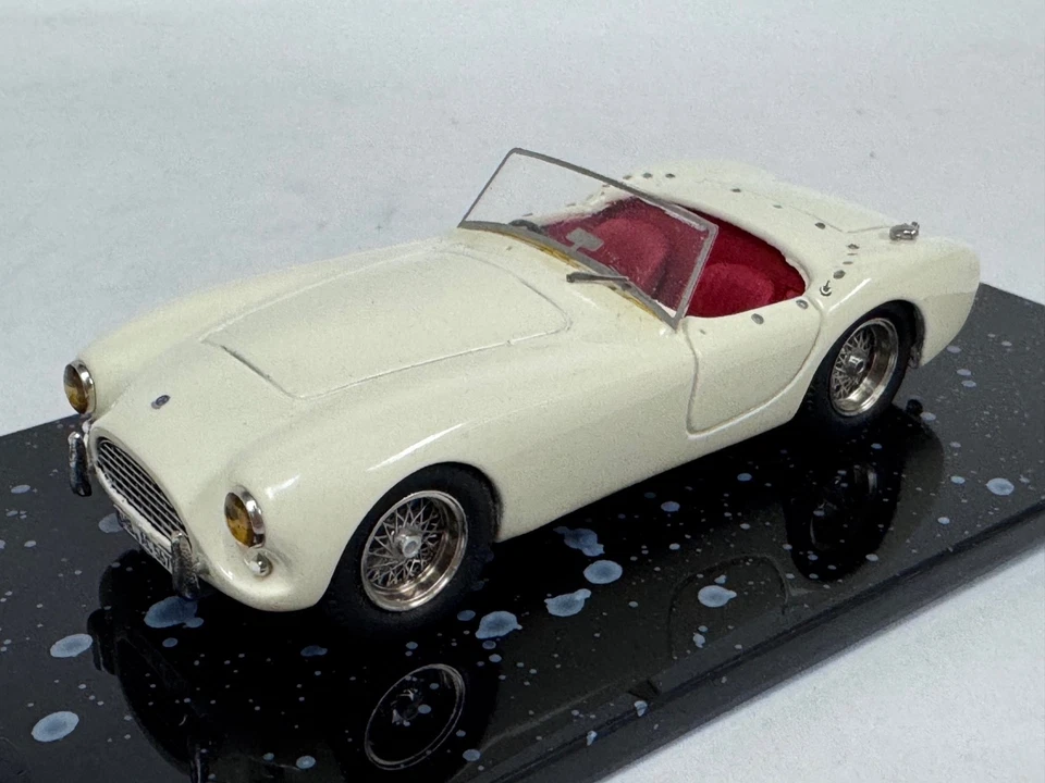 Modelos Marsh 1/43 AC ACE de 1958 en blanco construcción de fábrica TA144 Foto 1 de 4