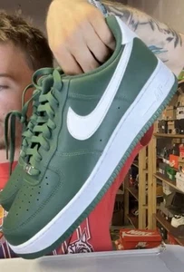 NIKE AIR FORCE 1 LOW GORGE GREEN Fir - SIZE 12.5 NWB - Picture 1 of 7