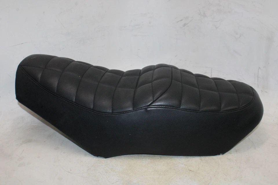 1980 YAMAHA XS850 OEM FRONT REAR SEAT SADDLE - Image 1 of 4
