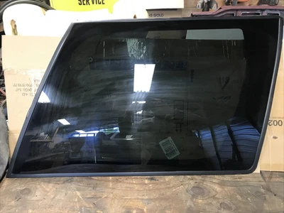 1995-00 Chevy Tahoe GMC Yukon  Quarter Glass Classic Style RH Tinted - Image 1 of 4