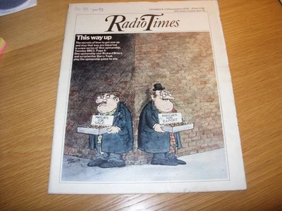 Vintage RADIO TIMES wc 6th Nov 1976 - DR WHO Episode DEADLY ASSASSIN, etc - Image 1 of 2