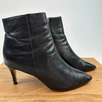 Botines halógenos de cuero negro con tacón para mujer talla 7,5 M usados en excelente estado Foto 1 de 4