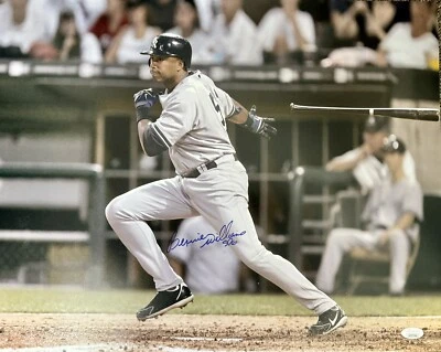BERNIE WILLIAMS SIGNED AUTO 16X20 PHOTO NEW YORK YANKEES W/JSA - Image 1 of 2