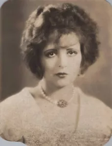 HOLLYWOOD PRE-CÓDIGO LEYENDA CLARA ARCO IMPRESIONANTE RETRATO ORIGINAL 1920 Foto original 605 - Imagen 1 de 2