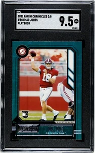 2021 Panini Chronicles Mac Jones Patriots Playbook  #340 💥💥🎆SGC Graded 9.5 - Picture 1 of 4