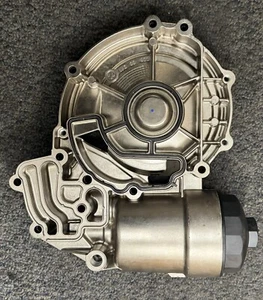 Mercedes-Benz Oil Filter Housing A9041801610 A 904 180 16 10 - Picture 1 of 4