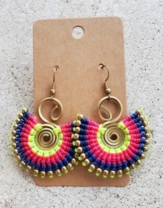 Colorful Waxed Macrame Cord & Brass Boho Festival Earrings Thailand - Bild 1 von 1