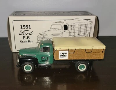 Ford F-6 1951 caja de grano juguete primera marcha stock no. Coleccionable escala 10-1090 1:34  Foto 1 de 4