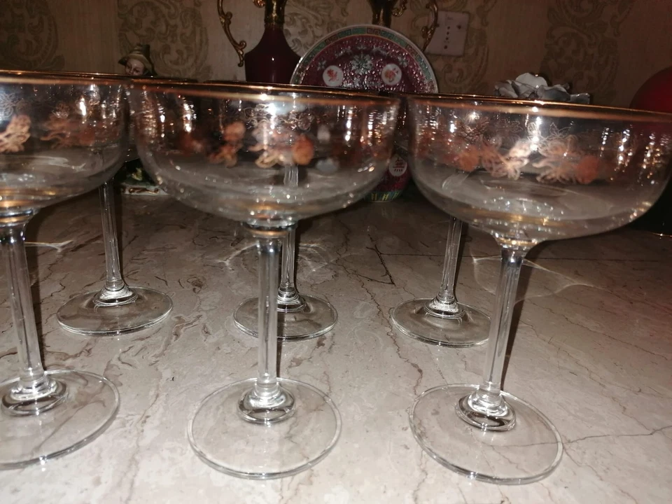 6 coppe cristallo con fregi in oro - Immagine 1 di 3