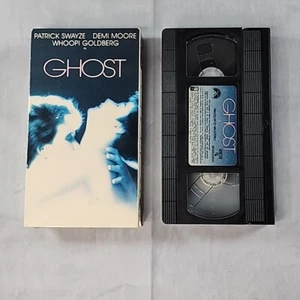 Ghost (VHS 1991) Patrick Swayze, Demi Moore, Whoopi Goldberg, Tony Goldwyn - Picture 1 of 2