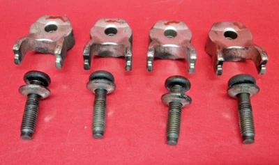 Juego de 4 soportes de sujeción para inyector de combustible Mazda CX7 CX-7 2007 Foto 1 de 4