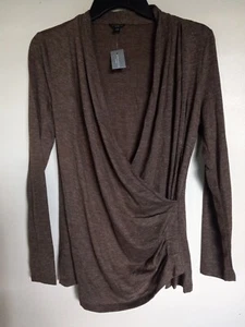 Neu mit Etikett Loft Damen braun Langarm Wickel V-Ausschnitt Pullover Bluse Top Größe LP - Bild 1 von 3