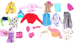 Barbie Lot Accessories CLOTHING (Lot 09) Great Condition Some Vintage - Picture 1 of 10