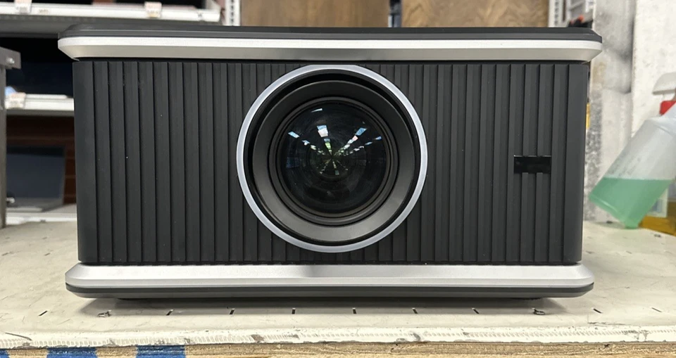 InFocus IN5533 IN5533L HD 720P WXGA 1280X800 Projector 6000 LUMENS! - Image 1 of 4