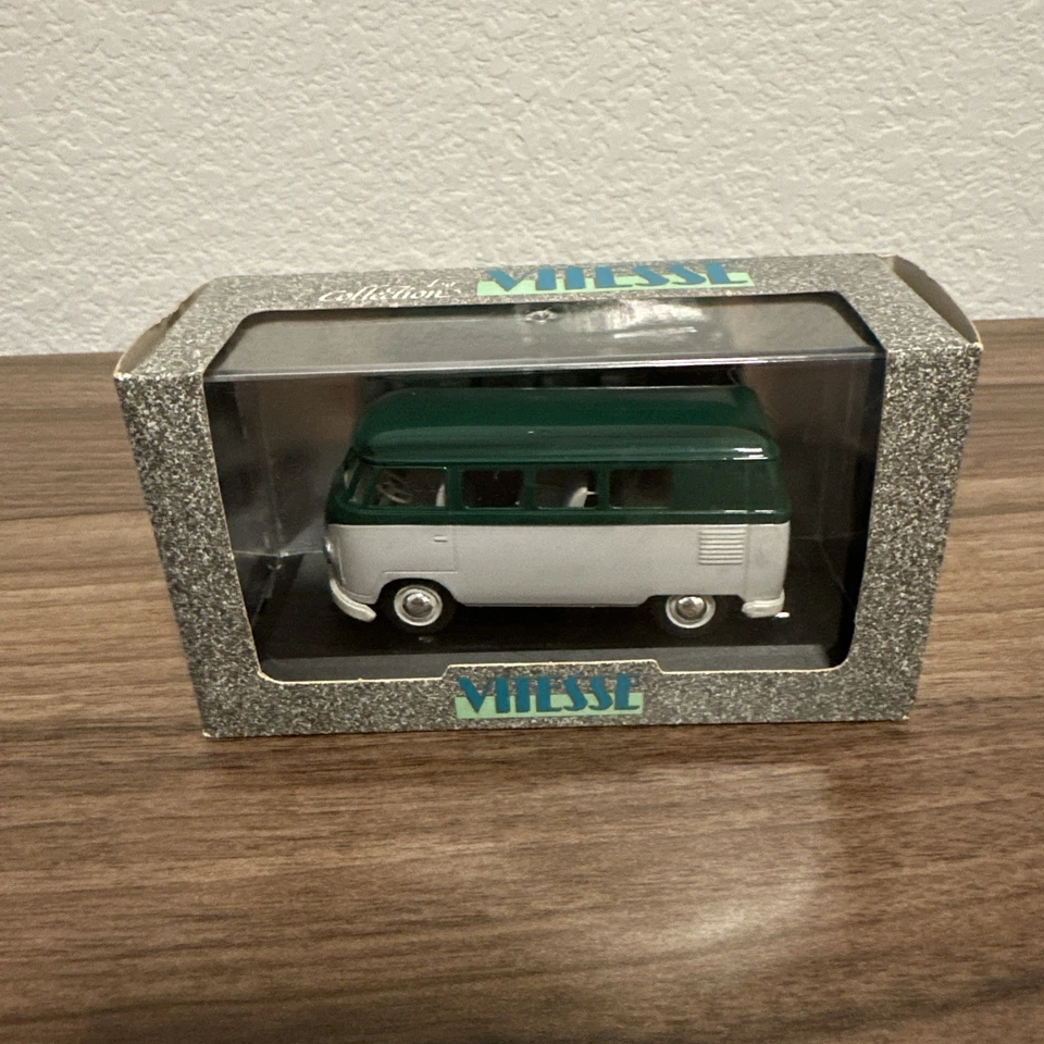 Vitesse VW Volkswagen Bus Green - Image 1 of 1