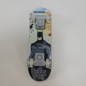 Batman 2012 McDonald's Action Figure Skateboard #2 DC Young Justice Finger Board - Picture 1 of 6